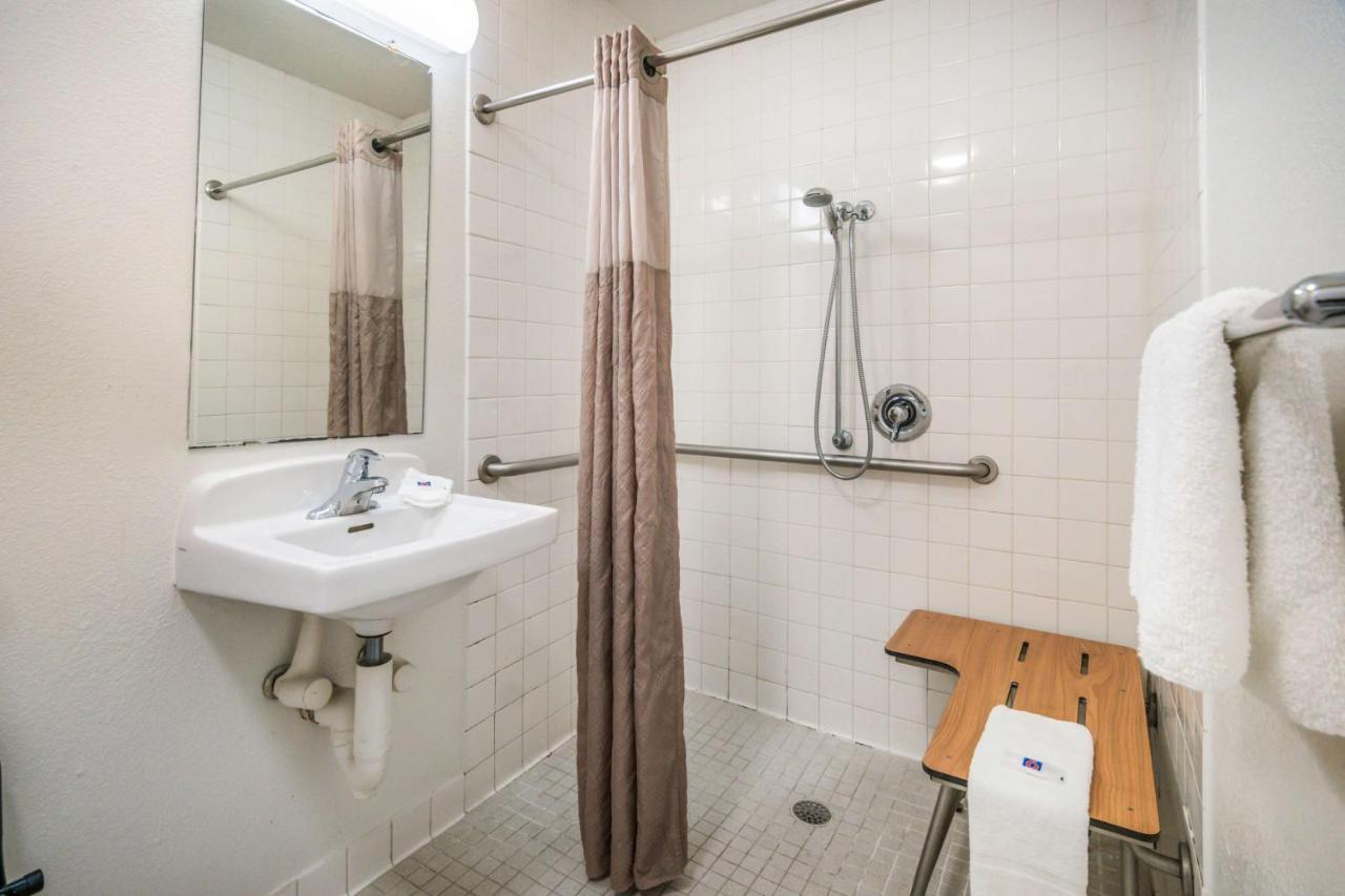 Motel 6-Irving, Tx - Dallas Экстерьер фото